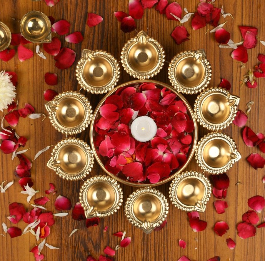 Handcrafted Diya Urli 