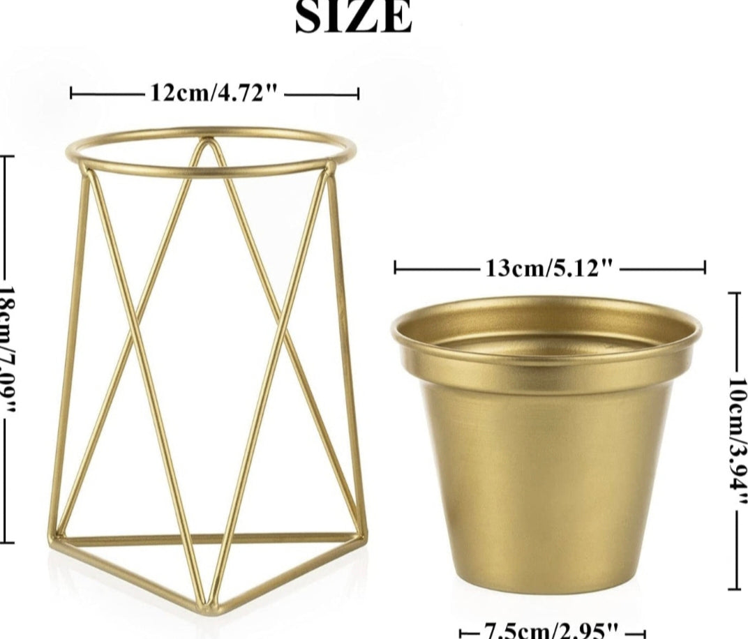 Metal Planter with Round Stand 