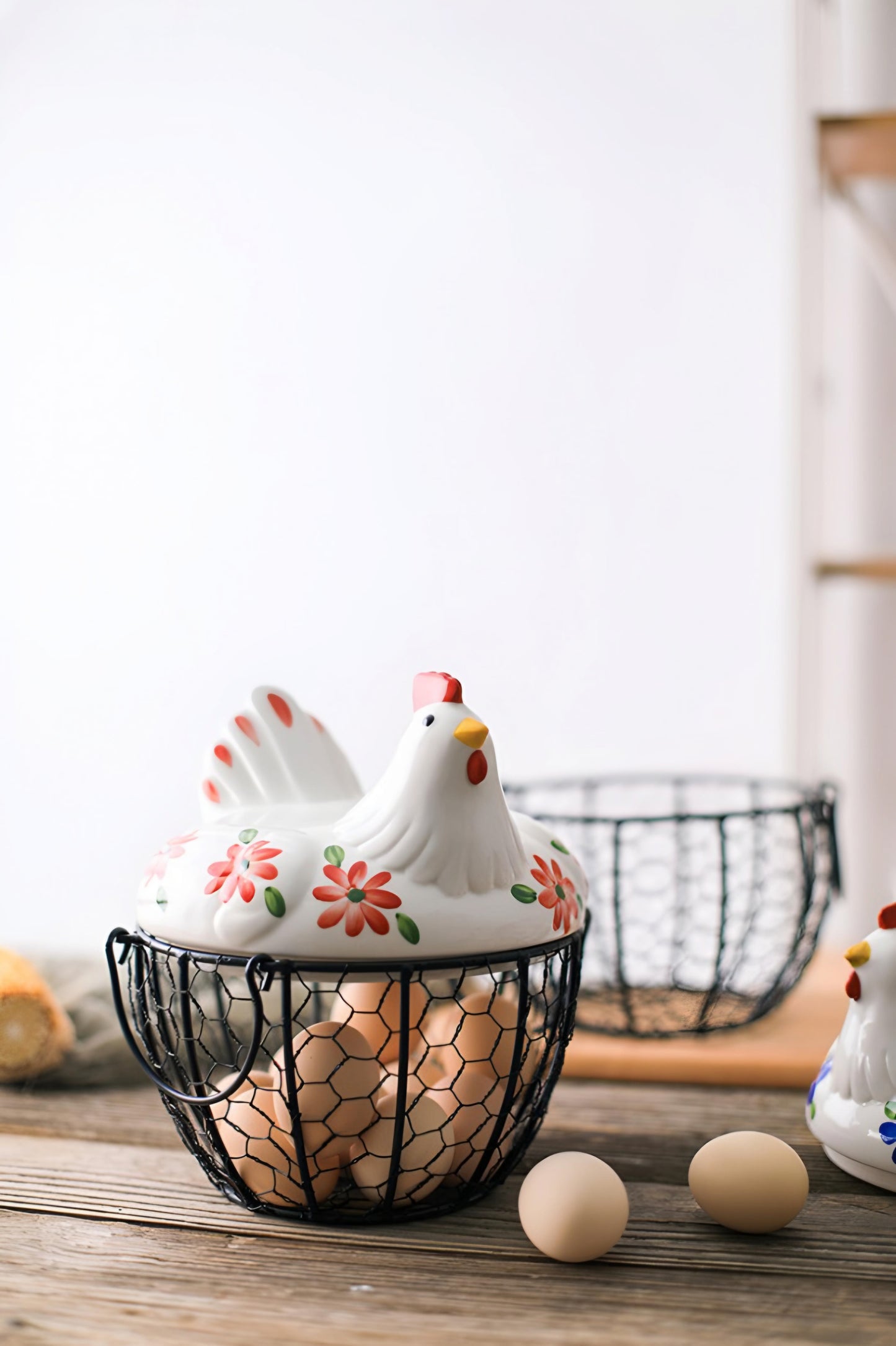 Ceramic Chicken Egg Storage Basket with Metal Mesh